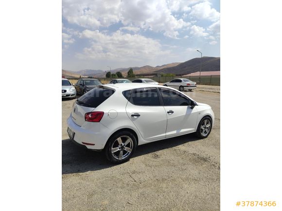 Sahibinden Seat Ibiza 1.4 Reference 2014 Model  146.000 km Beyaz