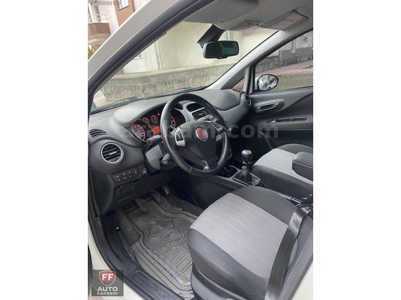 FF AUTO'DAN YARIM PARÇA BOYALI PUNTO