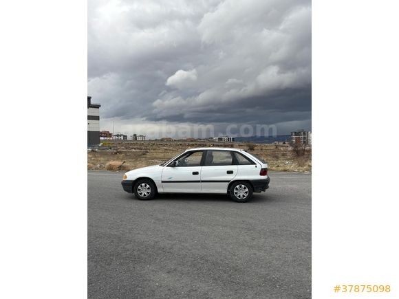 üste nakit verilecek şekilde takas Opel Astra 1.4 GL 1994 Model