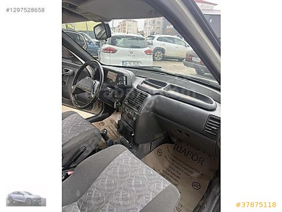 İSLAMOĞLU OTOMOTİV'DEN 2005 LADA VEGA 1.6 16VALF BENZİN/LPG