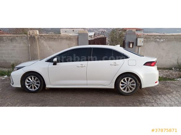 Sahibinden Toyota Corolla 1.5 Dream 2021 Model