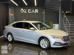 ÖZ CAR 2021 SKODA OCTAVİA 1.5eTEC ELİTE+DEĞİŞENSZ+BOYASZ+HATASIZ