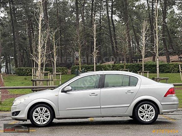 OPEL ASTRA SEDAN