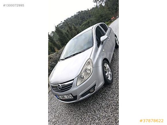 GARAJ ARABASI FIRSAT ARACI TERTEMİZ 1,4 TWINPORT FULL LPG Lİ
