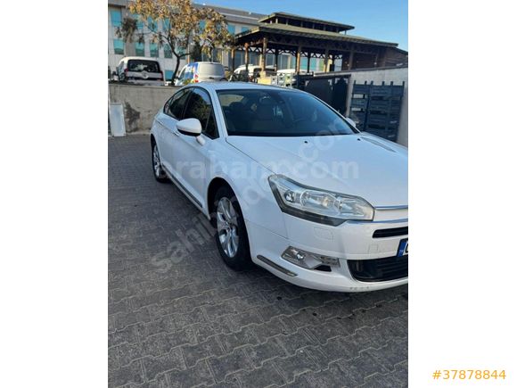 Sahibinden Citroen C5 1.6 e-HDi Dynamique 2012 Model  285.000 km Beyaz