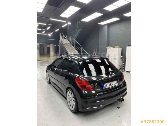 Sahibinden Peugeot 207 1.4 HDi Trendy 2009 Model 