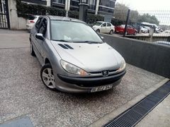 Sahibinden Peugeot 206 1.4 X-Design 2005 Model