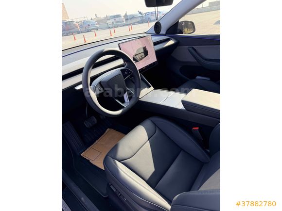 Sahibinden Tesla Model Y Standart Range 2025 Model 