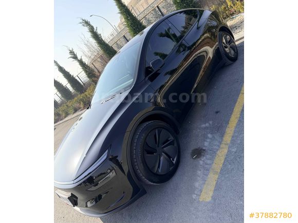 Sahibinden Tesla Model Y Standart Range 2025 Model 