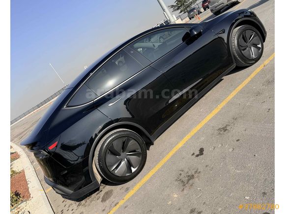 Sahibinden Tesla Model Y Standart Range 2025 Model 