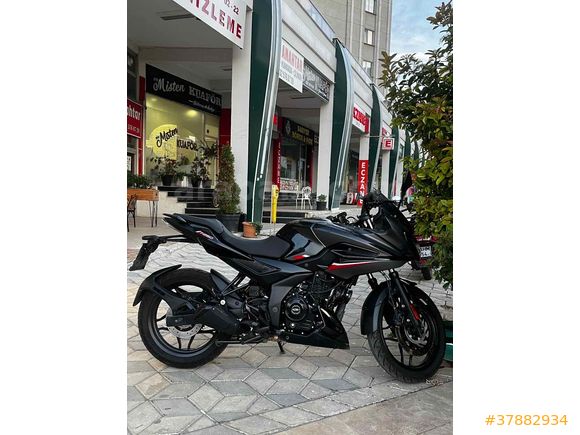 Memurdan sıfırdan farksız Bajaj Pulsar F 250 