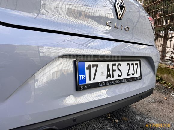2024 Mart Çıkışlı Renault Clio 1.0 TCe Boyasız / Değisensiz