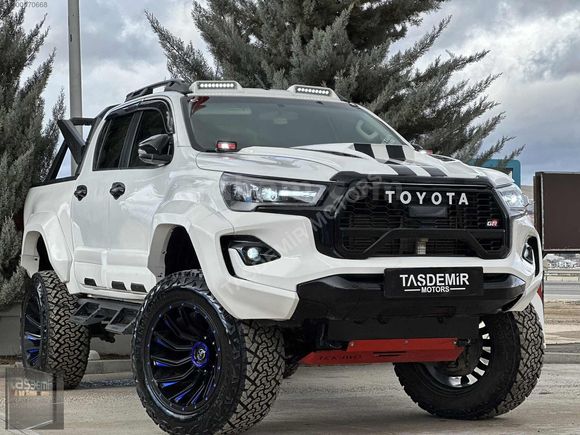 TAŞDEMİR MOTORS'DAN OFF-ROAD TOYOYA HILUX DOLULAR DOLUSU