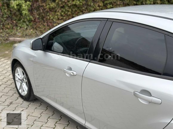 2015 FORD FOCUS 1.6 TREND X HATASIZ 147.000 KM 12 TAKSİT MEVCUT