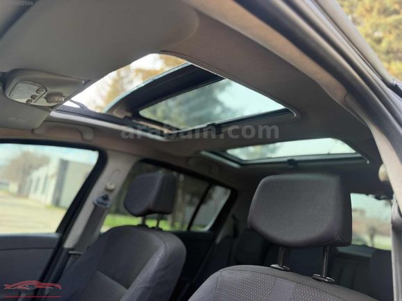 KOÇAK AUTO OTOMATİK CAM TAVAN SANRUFLU ÖZEL ÜRETİM CLIO 2008