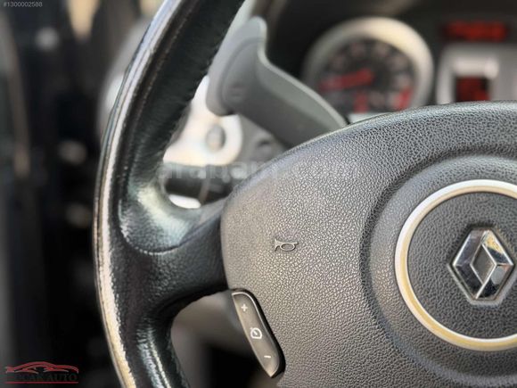 KOÇAK AUTO OTOMATİK CAM TAVAN SANRUFLU ÖZEL ÜRETİM CLIO 2008