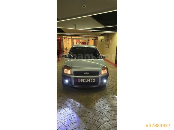 Acil satılık Fort 1.4 TDCi collection 2008 Araç 90 bgirdir Model 