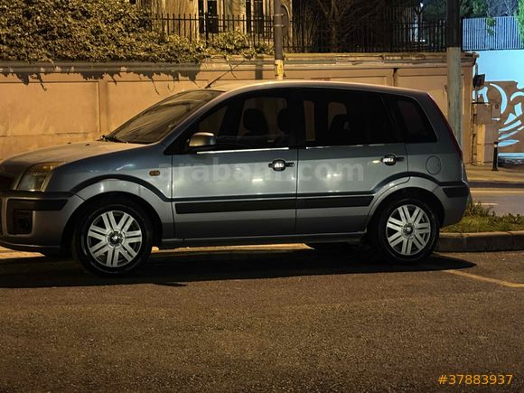 Acil satılık Fort 1.4 TDCi collection 2008 Araç 90 bgirdir Model 