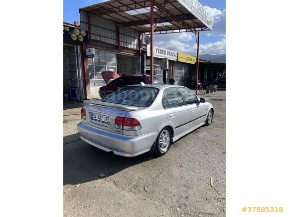 Sahibinden Honda Civic 1.6 i ES 2000 Model Sakarya