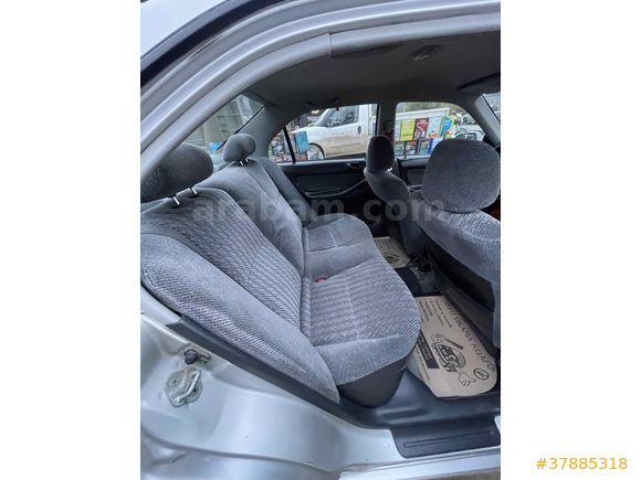 Sahibinden Honda Civic 1.6 i ES 2000 Model Sakarya