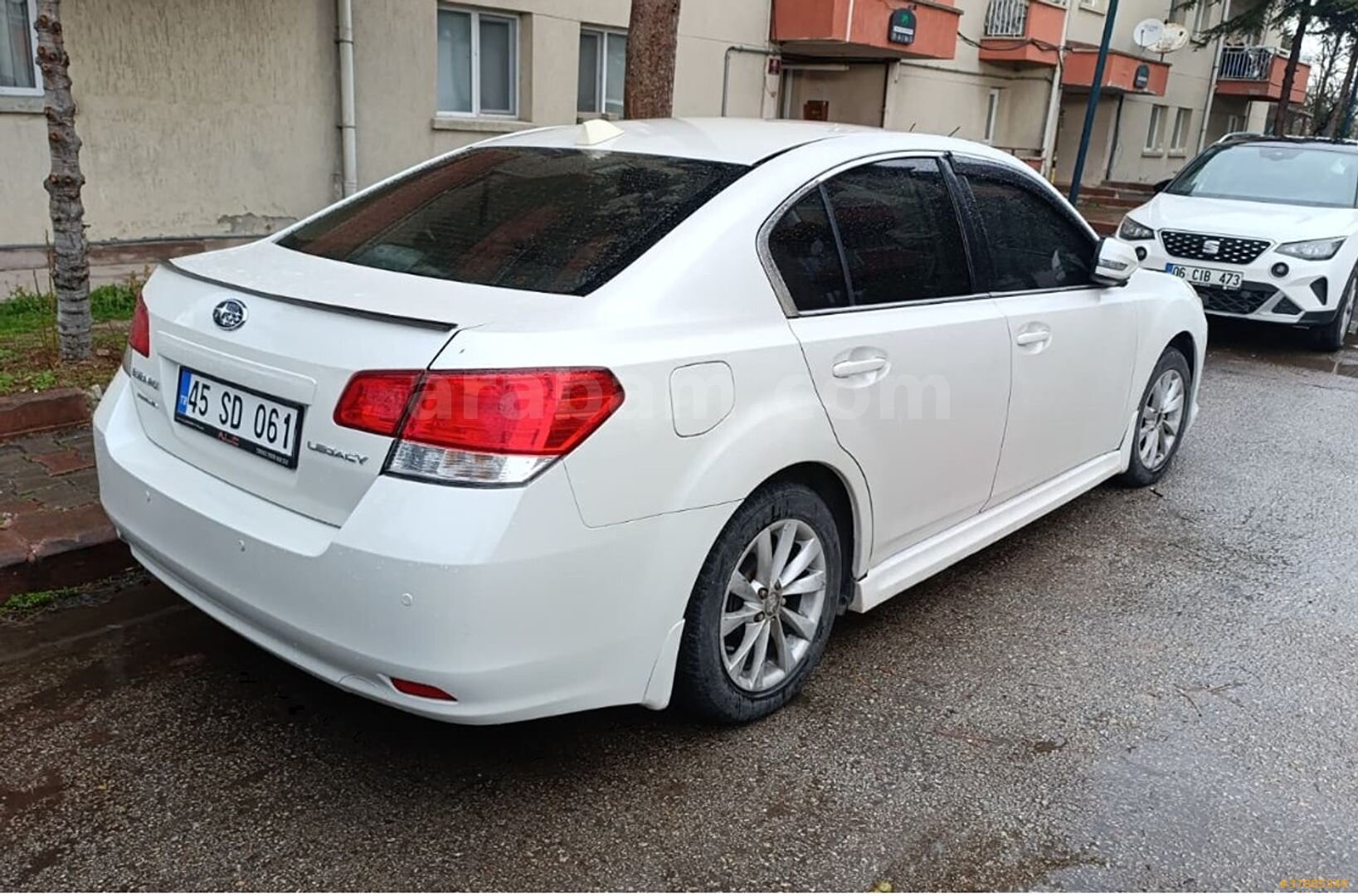 Sahibinden Subaru Legacy 2.0 Elegance 2010 Model Ankara 325.500 km Beyaz 3