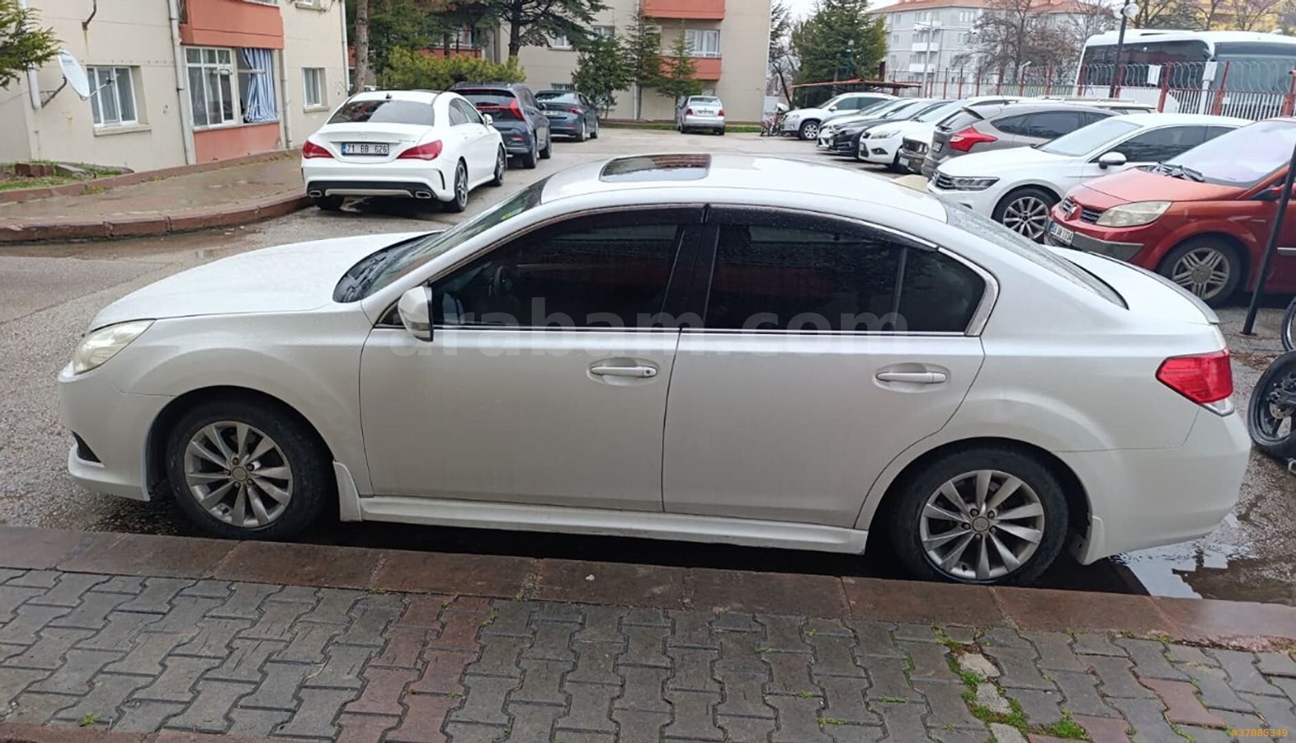 Sahibinden Subaru Legacy 2.0 Elegance 2010 Model Ankara 325.500 km Beyaz 5