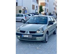 Sahibinden Renault Clio 1.4 Expression 2003 Model  200.000 km Yeşil