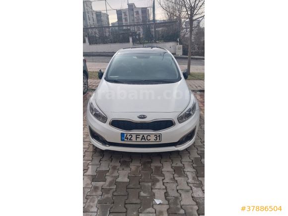 Sahibinden Kia Ceed 1.6 CRDi Concept Plus 2015 Model