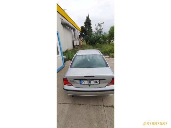 Sahibinden Ford Focus 1.4 Comfort 2004 Model