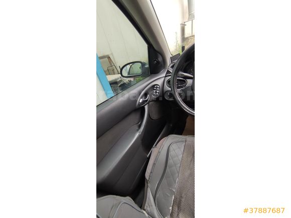 Sahibinden Ford Focus 1.4 Comfort 2004 Model