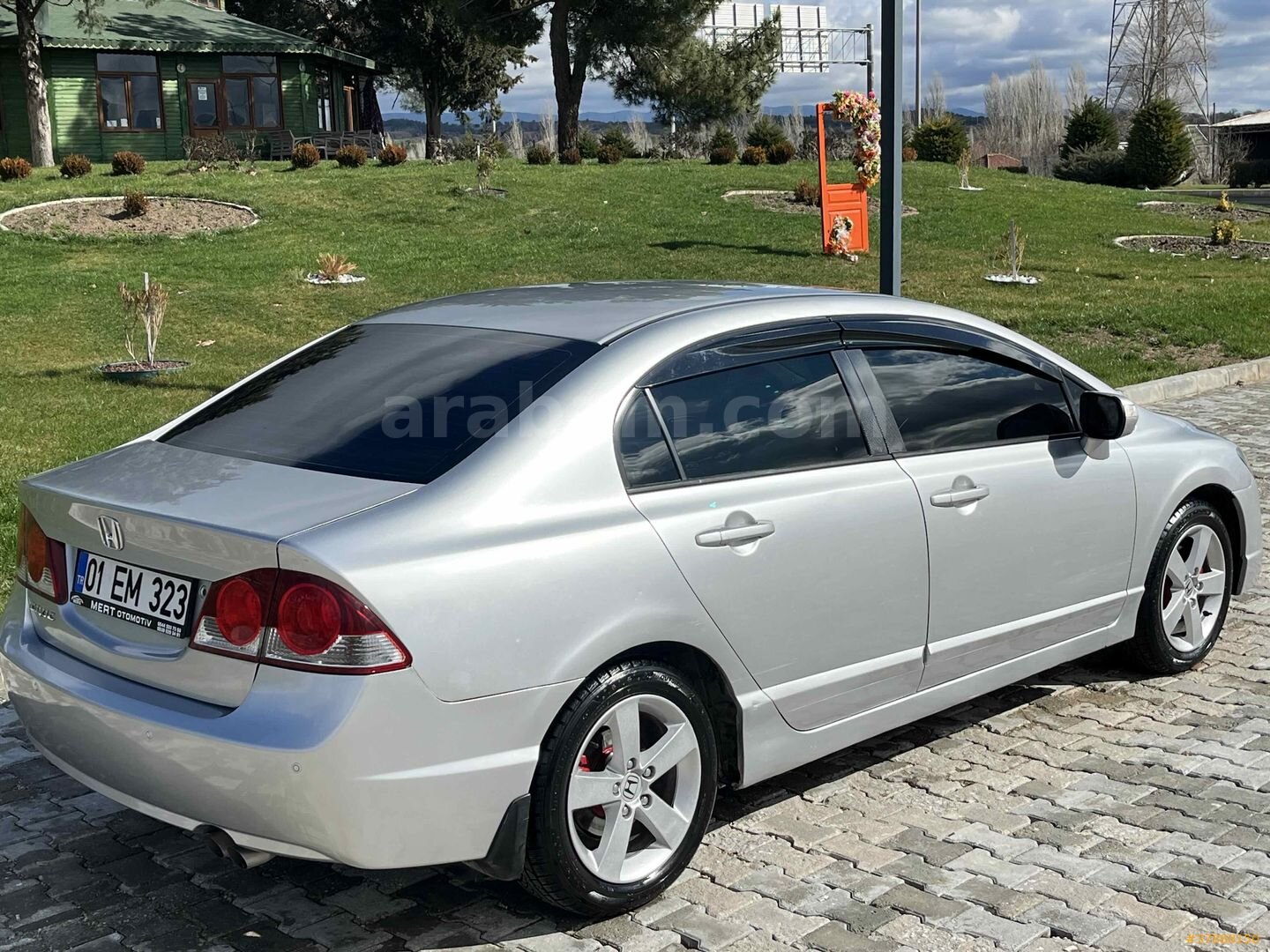 Galeriden Honda Civic 1.6i VTEC Dream 2007 Model Kütahya 183.000 km Gri (Gümüş) 3