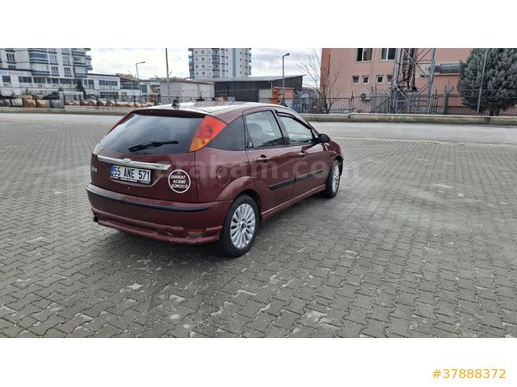 Sahibinden Ford Focus 1.6 Ghia 2004 Model