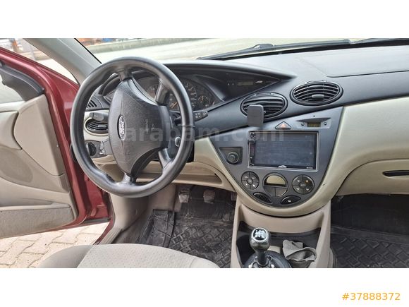 Sahibinden Ford Focus 1.6 Ghia 2004 Model