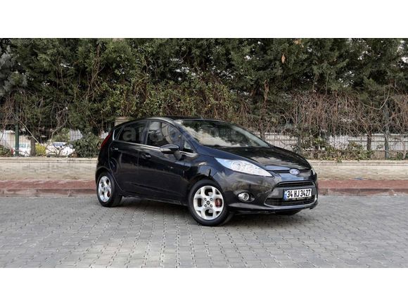FORD FİASTA TDCI TİTANİUM
