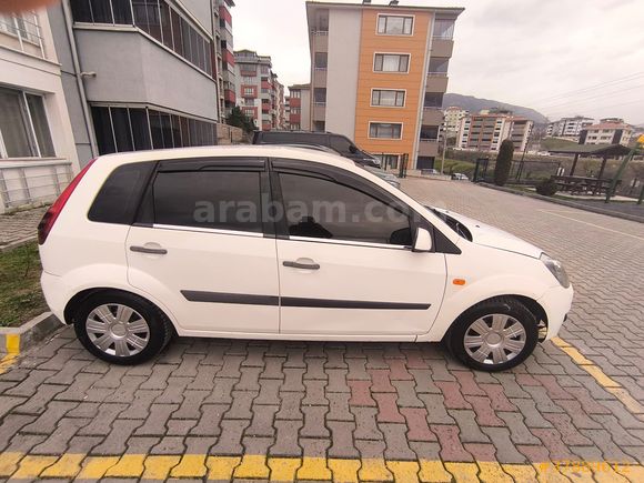 Sahibinden Yeni muayeneli Ford Fiesta 1.4 TDCi Comfort 2006 Model