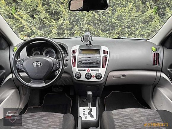 VADE+KREDİ+KREDİ KARTI 2009 CEED 1.6 CRDI MOTION OTO. VİTES
