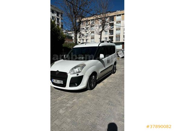 Otomobil ruhsatlı 2011 model aile aracı