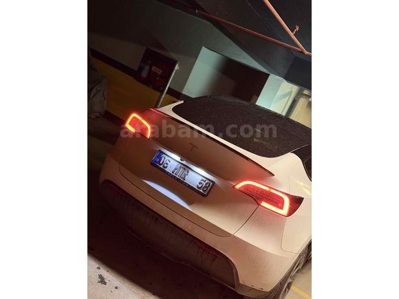 Sahibinden Tesla Model Y Standart Range 2024 Model 