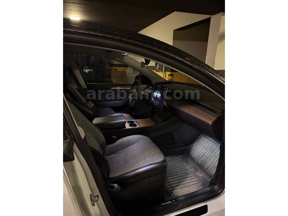 Sahibinden Tesla Model Y Standart Range 2024 Model 