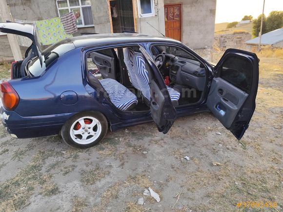 Sahibinden Renault Clio 1.4 RNA 2000 Model