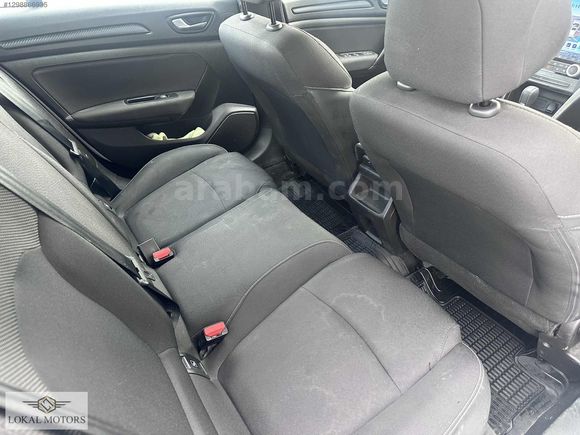 2023 MODEL RENAULT MEGANE 47.500 KM'DE OTOMATİK