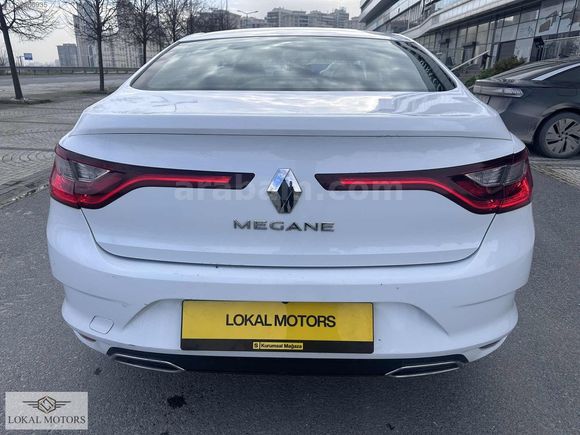 2023 MODEL RENAULT MEGANE 47.500 KM'DE OTOMATİK