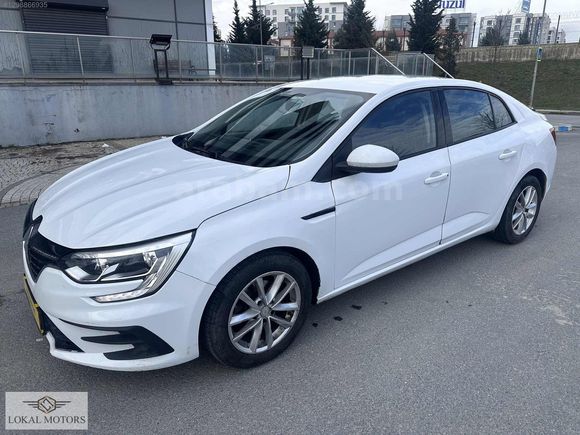 2023 MODEL RENAULT MEGANE 47.500 KM'DE OTOMATİK