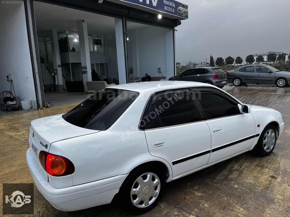 Toyota Corolla 1.6 luna 1999 model