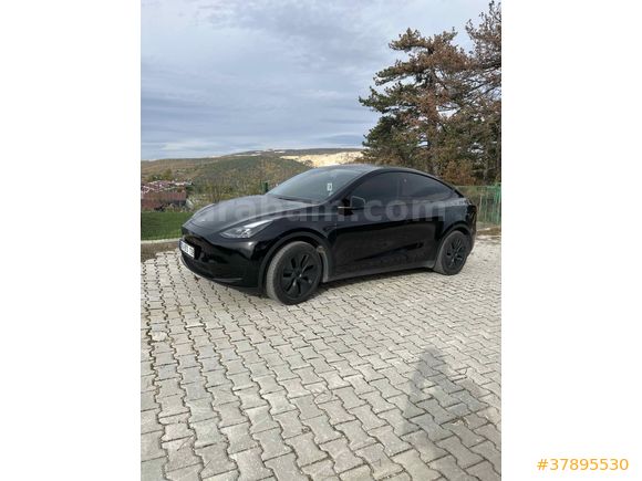 Tesla Model Y Standart Range 2024 Model 