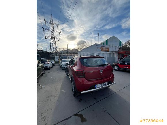 Sahibinden Dacia Sandero 1.5 dCi Stepway 2017 Model  194.000 km Kırmızı