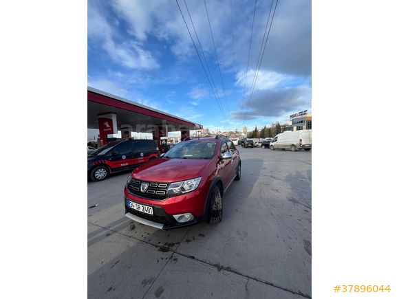 Sahibinden Dacia Sandero 1.5 dCi Stepway 2017 Model  194.000 km Kırmızı