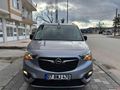 OTOMATİK VİTES 2024 ÇIKIŞLI 18 BİNDE HATASIZ!!
 OPEL COMBO LİFE 1.5 CDTI EDİTİON