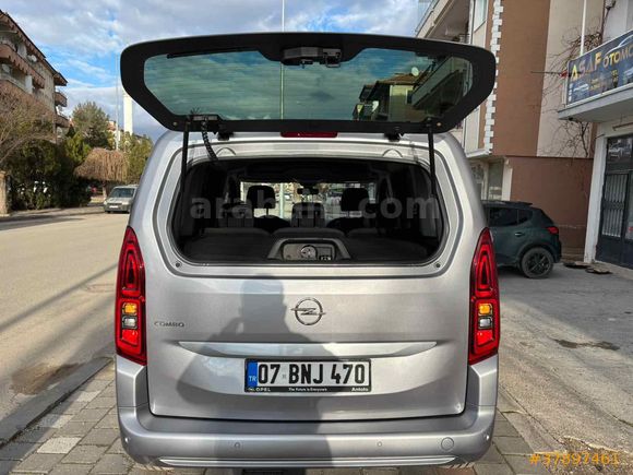 OTOMATİK VİTES 2024 ÇIKIŞLI 18 BİNDE HATASIZ!!
 OPEL COMBO LİFE 1.5 CDTI EDİTİON