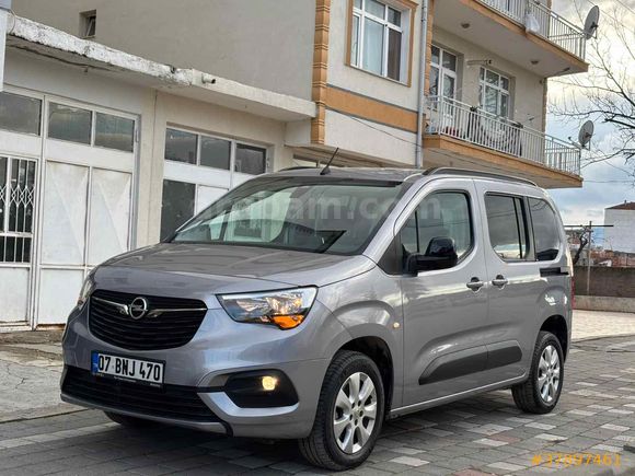 OTOMATİK VİTES 2024 ÇIKIŞLI 18 BİNDE HATASIZ!!
 OPEL COMBO LİFE 1.5 CDTI EDİTİON
